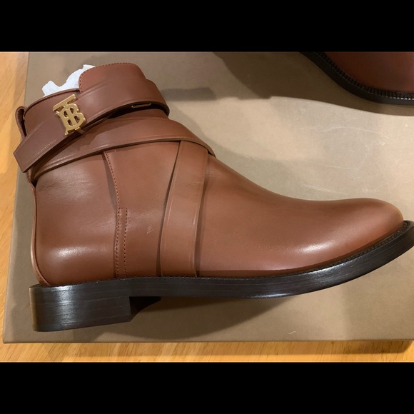 Burberry | Shoes | Burberry Monogram 